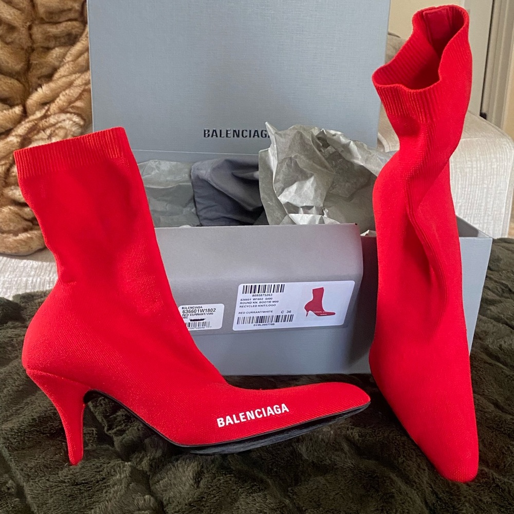 Balenciaga Red, Knit, booties, size 36 fits a 6.5/7 foot.